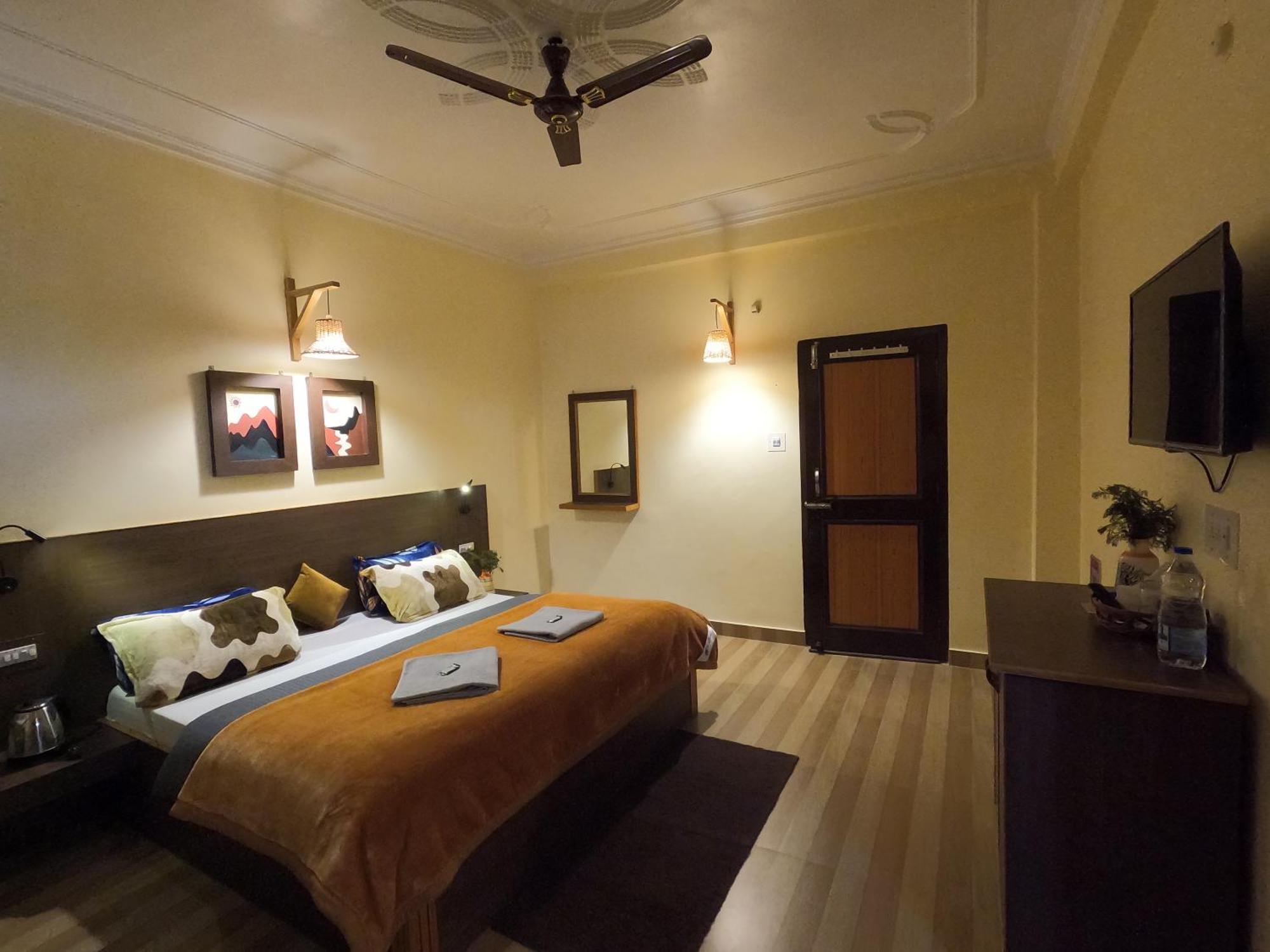 Hotel The Royal Orchard Kasol Exterior foto