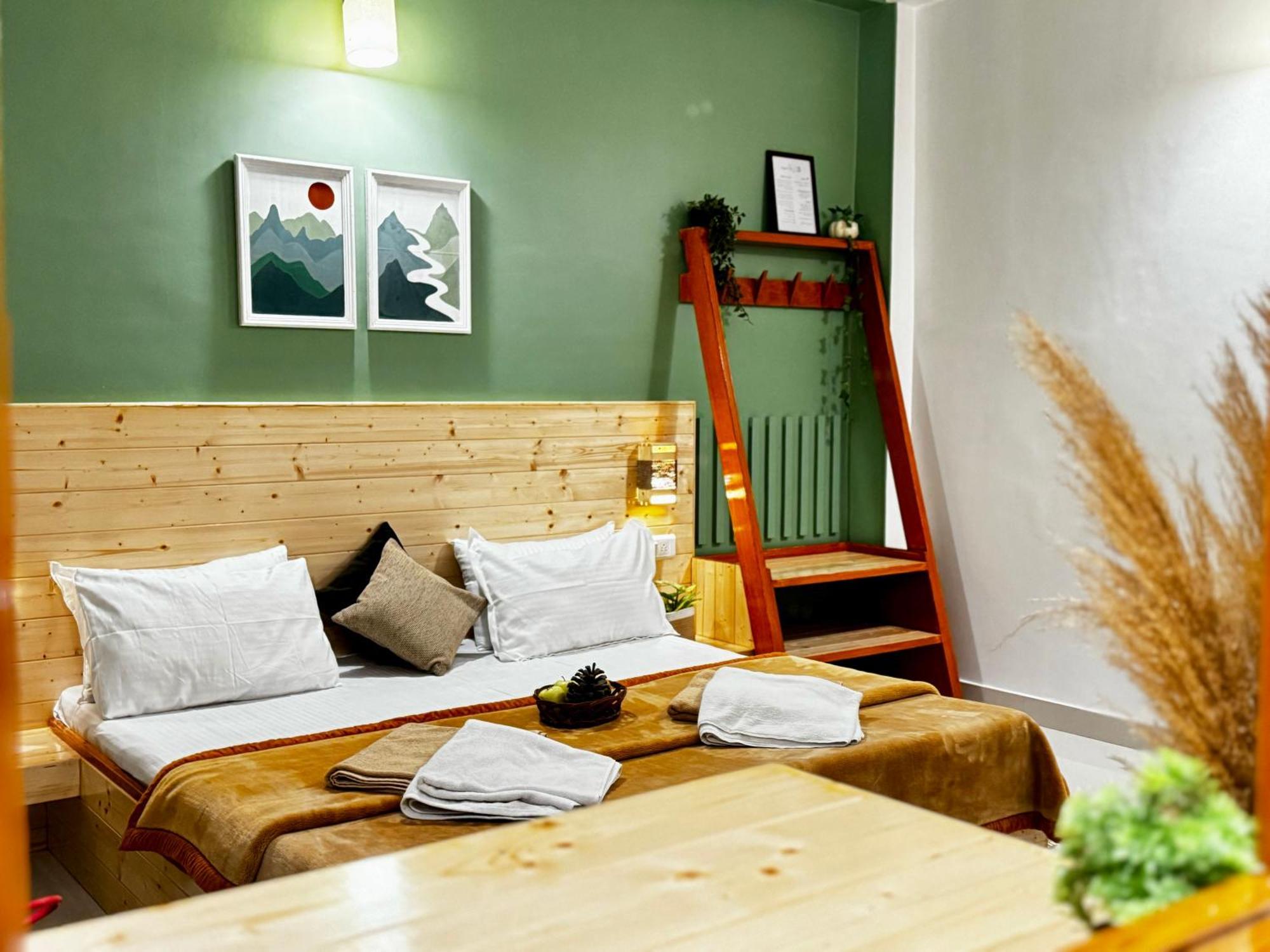 Hotel The Royal Orchard Kasol Exterior foto